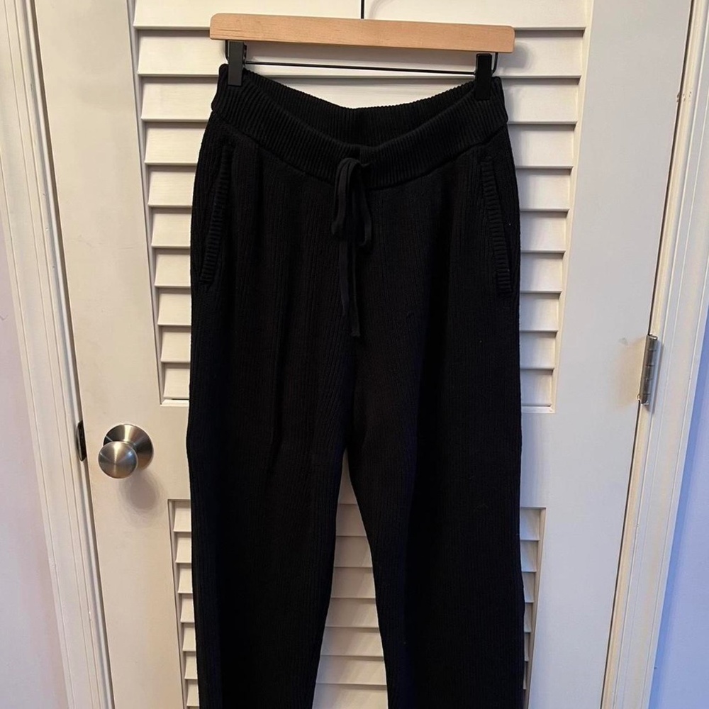 unisex black ALO YOGA domain rib knit sweatpant [M]